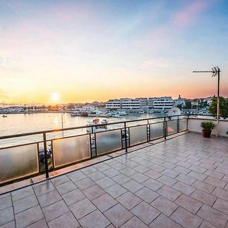 Amazing Seaview Apartment With A Balcony Near The Beach - Kneza Trpimira I Zadar Luaran gambar
