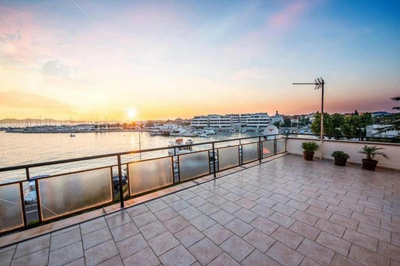 Amazing Seaview Apartment With A Balcony Near The Beach - Kneza Trpimira I Zadar Luaran gambar