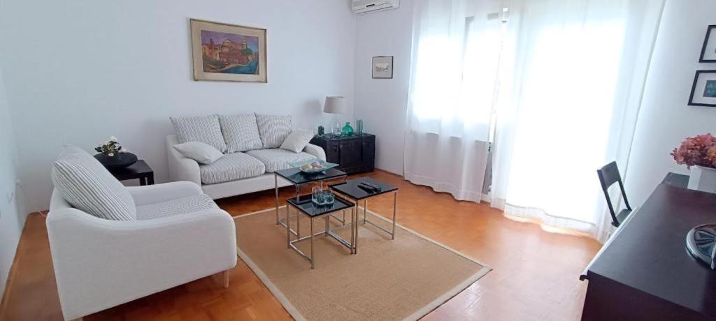 Amazing Seaview Apartment With A Balcony Near The Beach - Kneza Trpimira I Zadar Luaran gambar