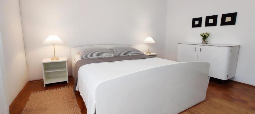 Amazing Seaview Apartment With A Balcony Near The Beach - Kneza Trpimira I Zadar Luaran gambar