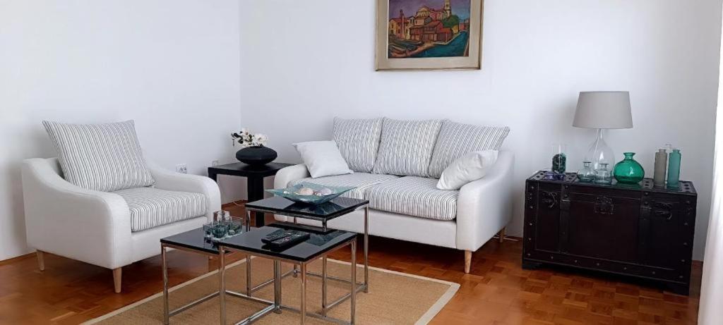 Amazing Seaview Apartment With A Balcony Near The Beach - Kneza Trpimira I Zadar Luaran gambar