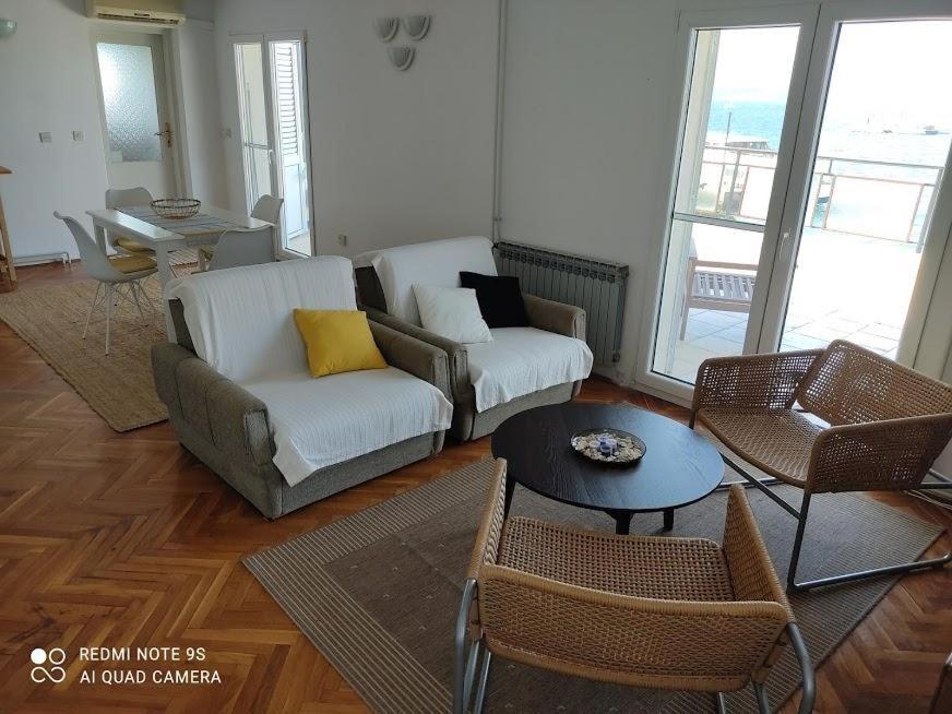 Amazing Seaview Apartment With A Balcony Near The Beach - Kneza Trpimira I Zadar Luaran gambar