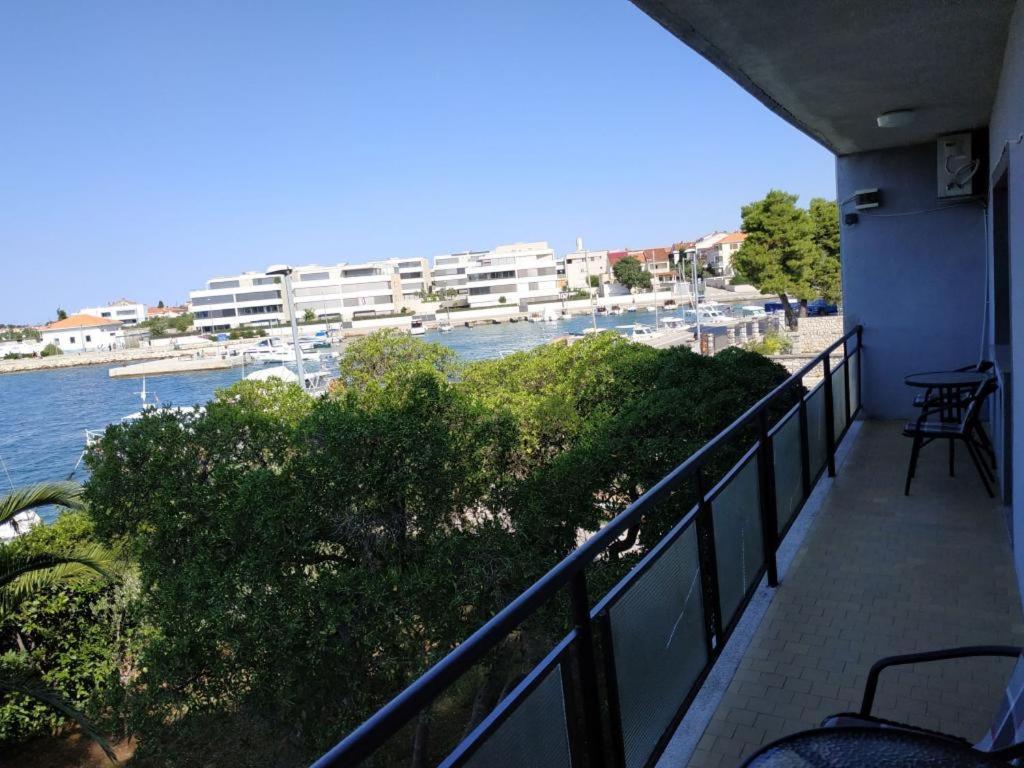 Amazing Seaview Apartment With A Balcony Near The Beach - Kneza Trpimira I Zadar Luaran gambar