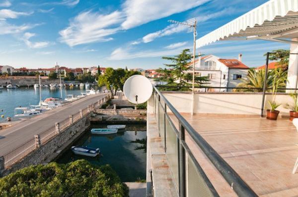 Amazing Seaview Apartment With A Balcony Near The Beach - Kneza Trpimira I Zadar Luaran gambar